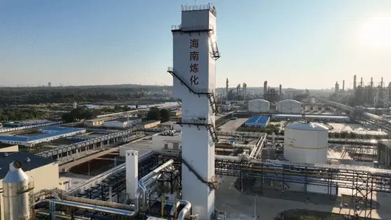 化工产品经销与代理：本质区别与选择要点